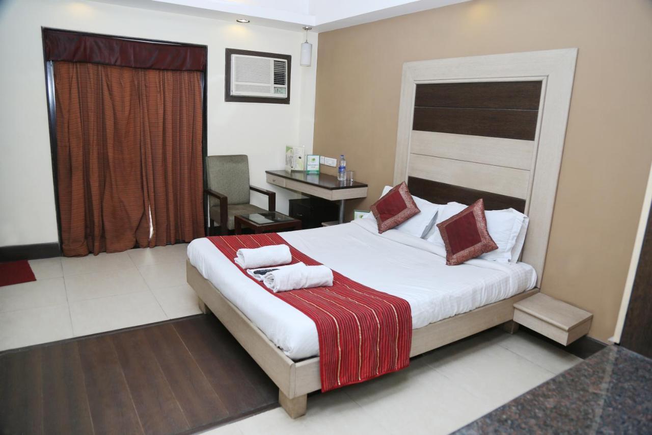 Hotel Pacific Inn Huda City Centre Gurgaon Exterior foto